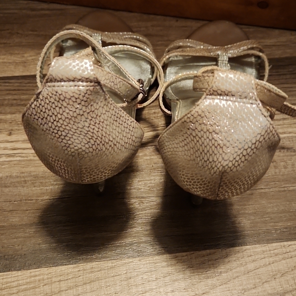 ANTONIO Melani Metallic Heel Beaded Sandals Size 9.5 Prom!! - Picture 4 of 6